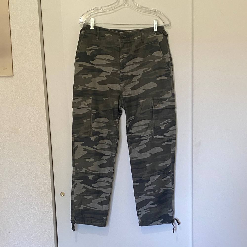 Unisex Green Camouflage Cargo Pants